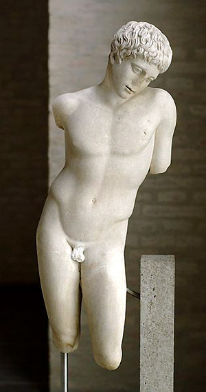 Statue d'un adolescent grec (vers 410 av. J.-C.), Glyptothèque Munich 