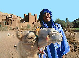 Berbère avec son chameau
