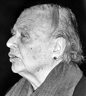 Marguerite Yourcenar (1983), Foto Nationaal Archief Fotocollectie Anefo, CC-BY-SA = cc-by-sa-3.0-nl